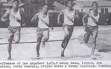 runners.jpg (21719 bytes)